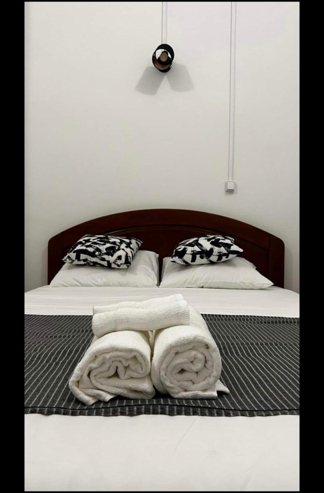 Apartamento Conde Do Redondo Lisbon Bagian luar foto