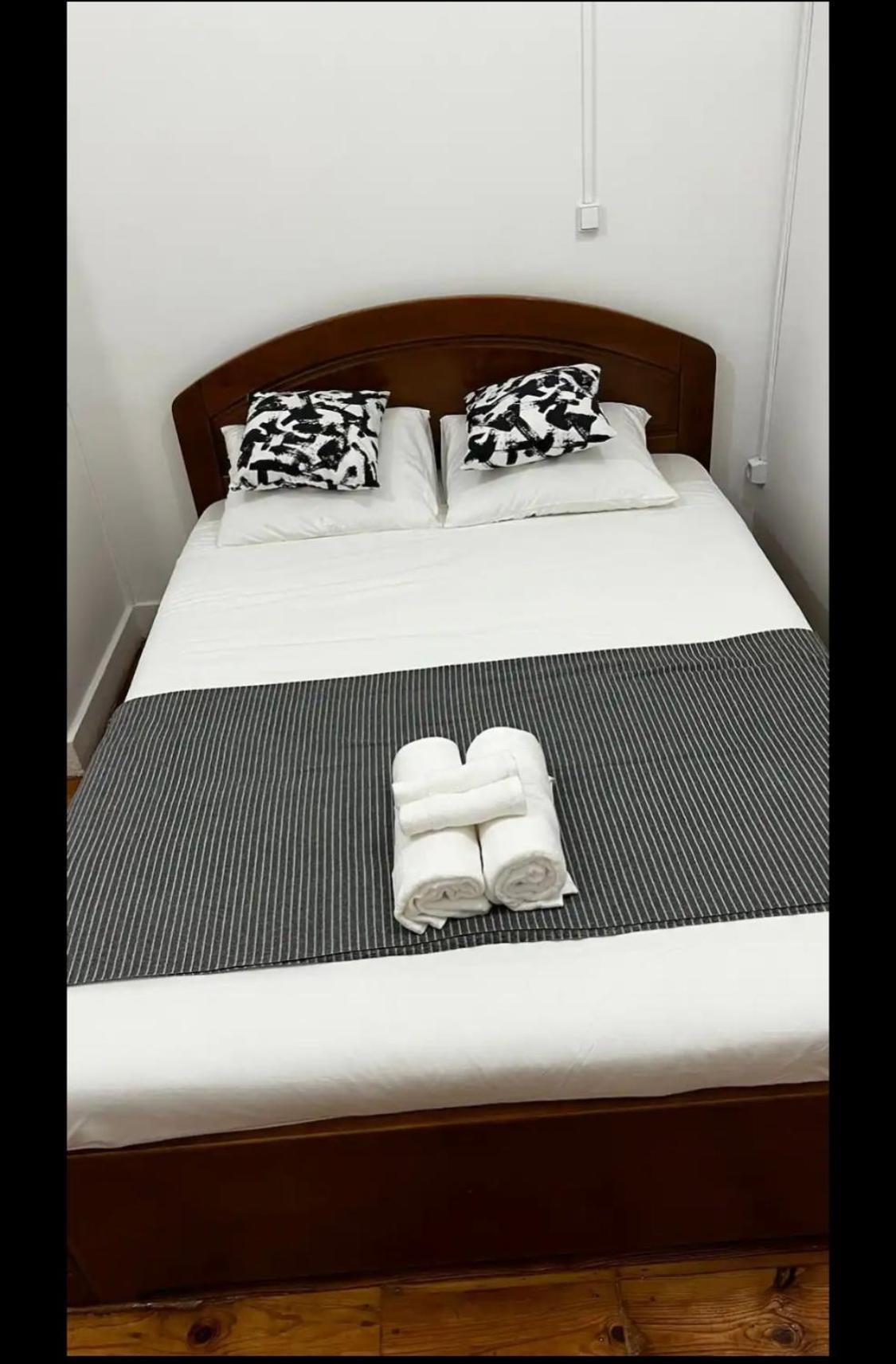 Apartamento Conde Do Redondo Lisbon Bagian luar foto