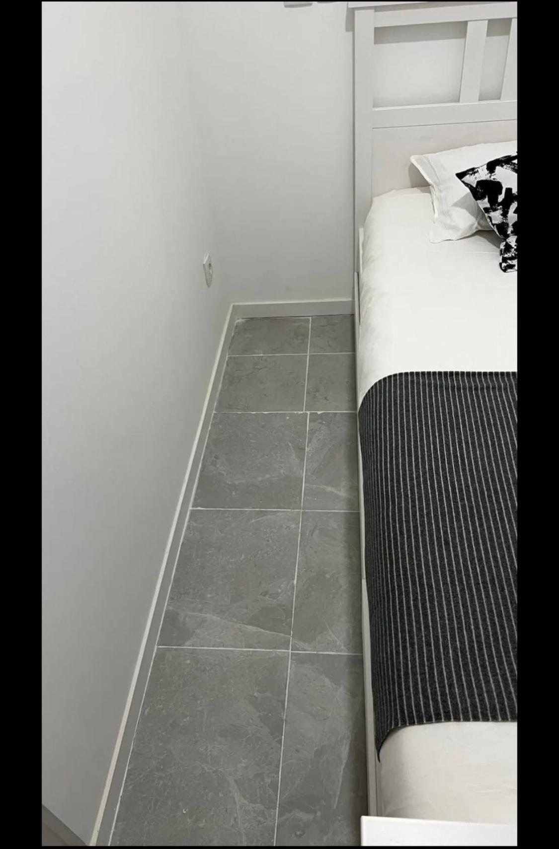 Apartamento Conde Do Redondo Lisbon Bagian luar foto