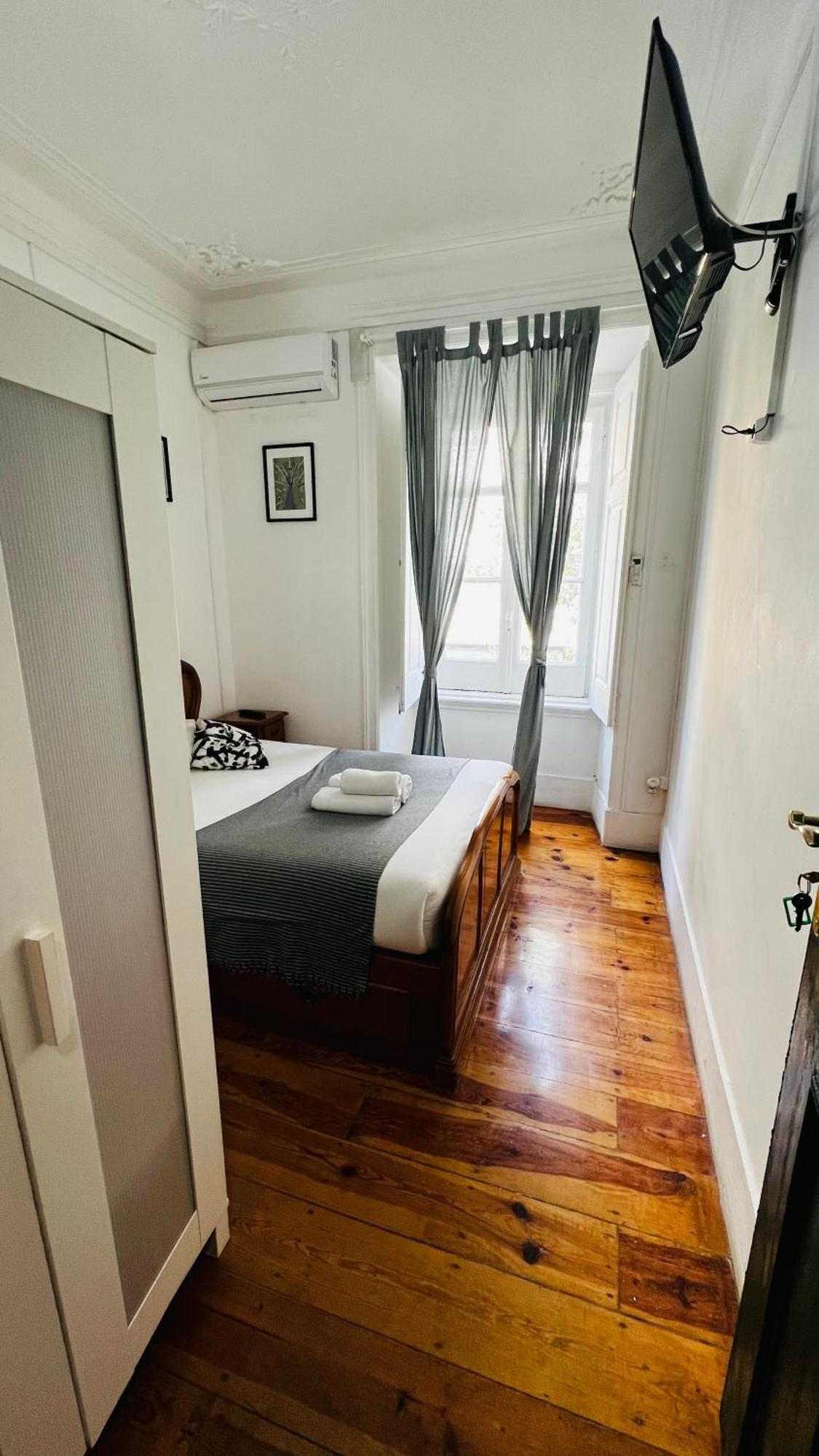 Apartamento Conde Do Redondo Lisbon Bagian luar foto